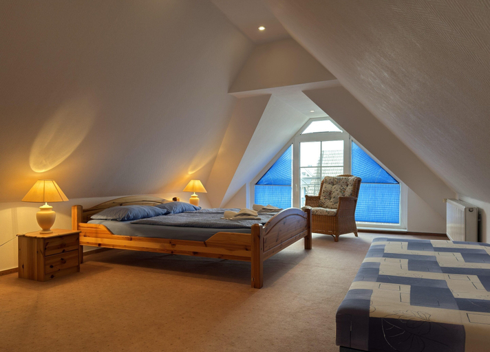 Bedroom 4, Wohnung mit Balkon-nur 500 Meter zum Strand, Vorpommern-Rügen