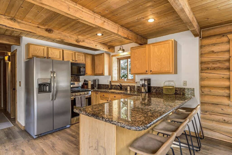 Private kitchen, Private Luxurious Cabin w spa Near Breckenridge, Summit
