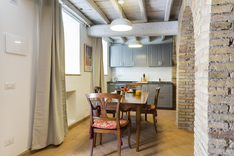 Others 2, Castello del Duca - Arciduca Junior Suite, Rome