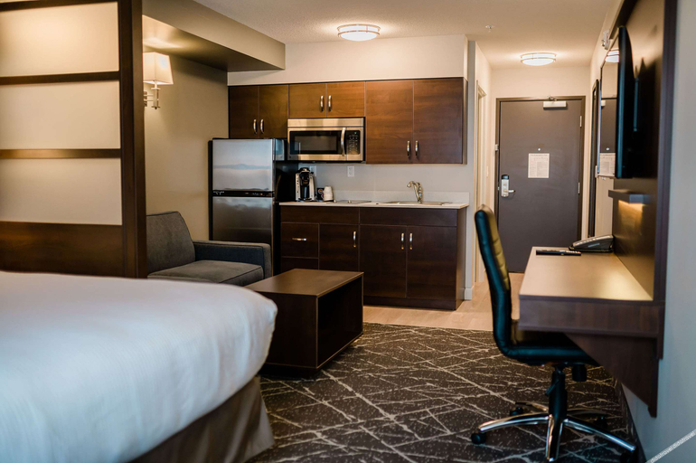 Bedroom 3, Microtel Inn & Suites By Wyndham Portage La Prairi, Division No. 9