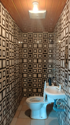 Bathroom 5, Basko Hotel dan Karaoke, Solo