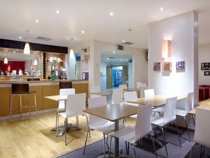 Food & Drinks 4, Travelodge Preston Central, Lancashire