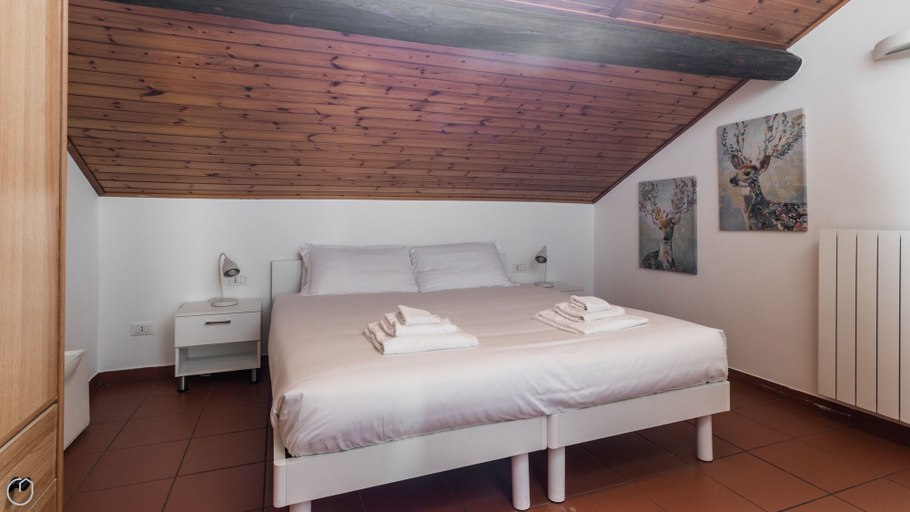 Bedroom 2, Italianway Easy - Bligny 19A Glicine Cervinia, Milano