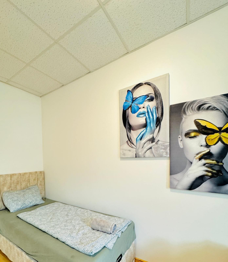 Others 5, Cozy 2BR Apt Sleeps 6 Direct City Access, Wien