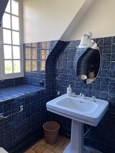 Bathroom 4, Château De La Huberdière, Indre-et-Loire