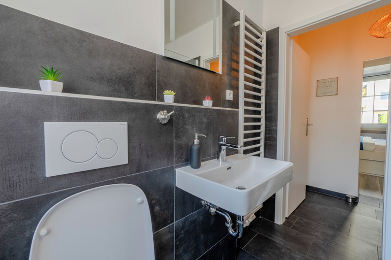Bathroom 5, Schlossberg Residences-Design Apartments, Worms