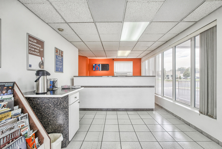 Public Area 3, Motel 6 Windsor, ON, Essex