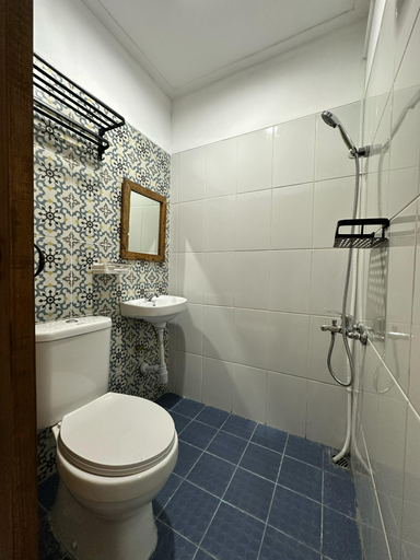 bathroom 8