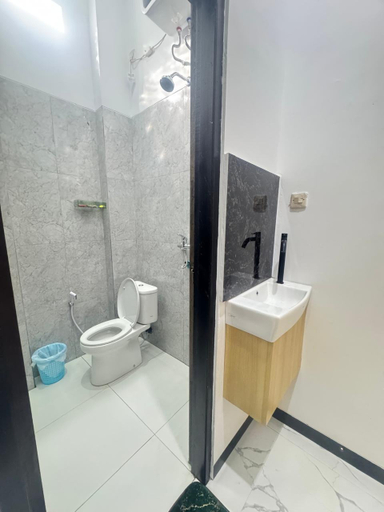 Bathroom 5, HOTEL KAYLA SYARIAH, Banjar