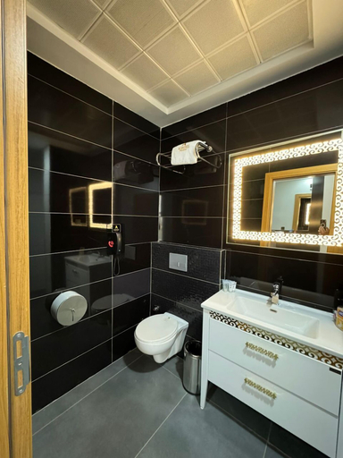 Bathroom 3, Albatros Premium Hôtel, Mfoundi