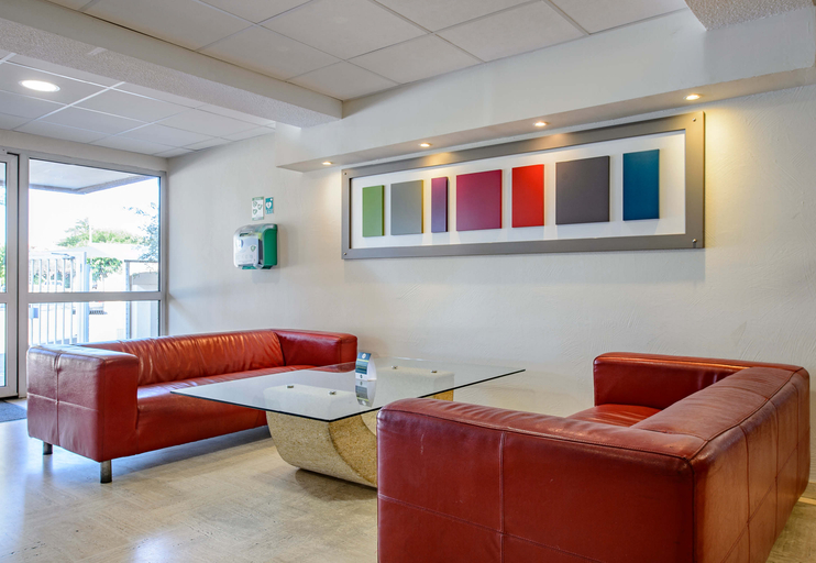 Public Area 2, B&B HOTEL Nîmes Ville Active, Gard