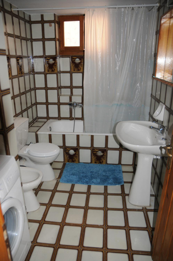 Bathroom 7