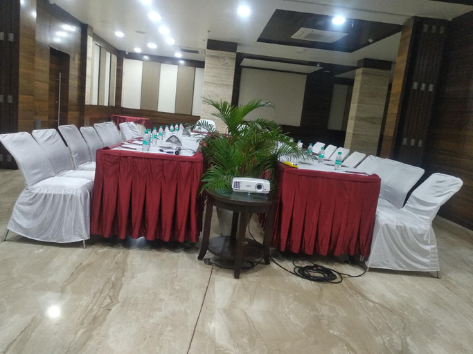 Others 5, Amrapali Residency, Patna