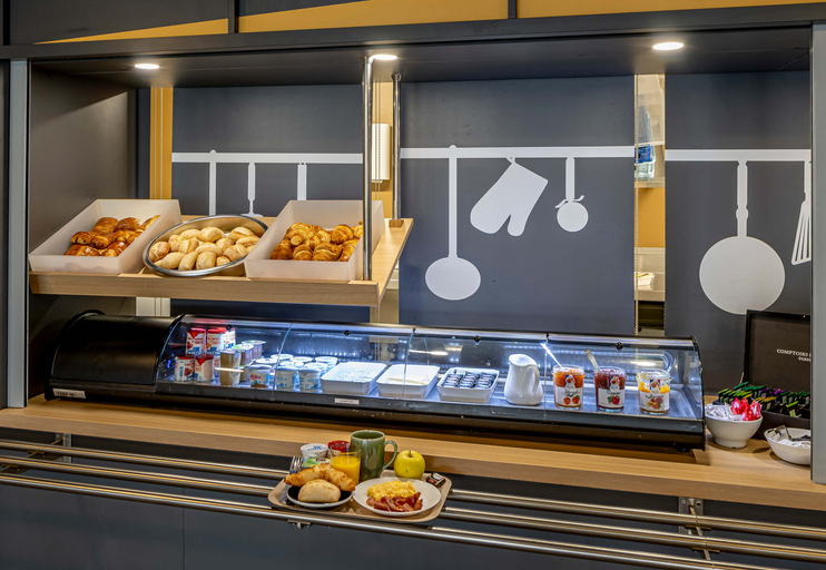 Food & Drinks 5, B&B Hotel Bordeaux Le Haillan, Gironde