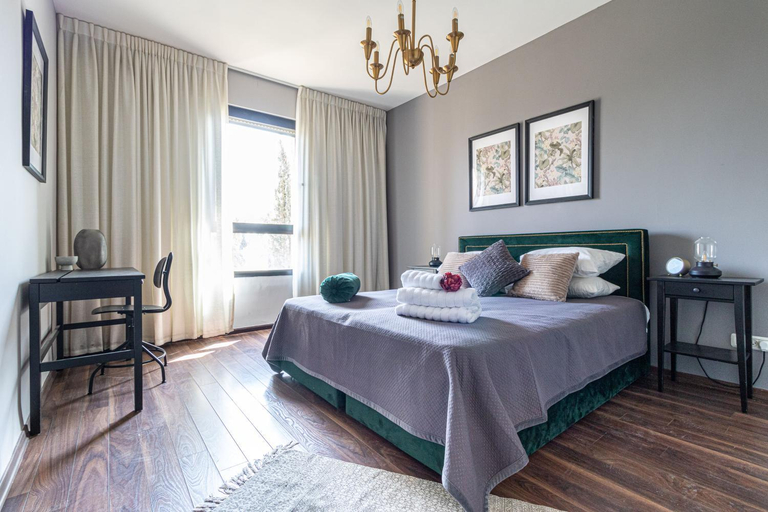 Others 3, King David Apartment - J&J