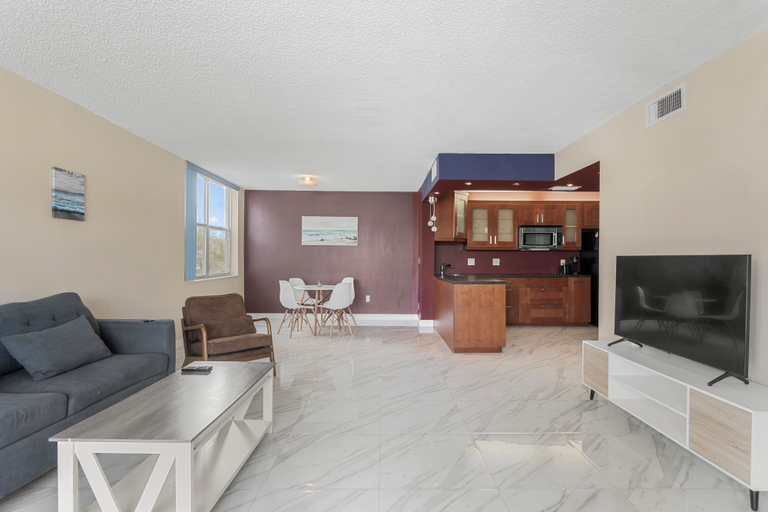 Others 5, Bay Harbor Sunset Apt 2A, Miami-Dade