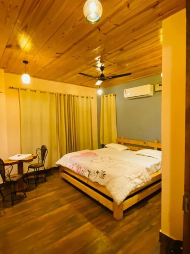 Bedroom 5, Royal Guest House, Sirmaur