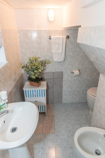 Bathroom 1