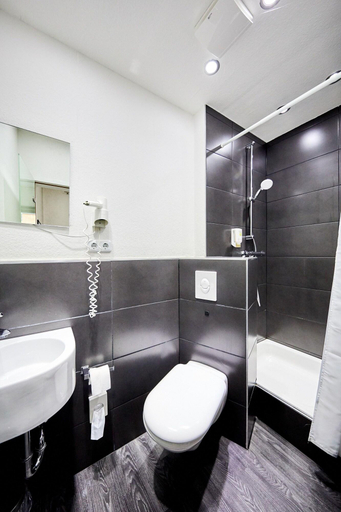 Bathroom 4, Alt Deutz , Köln