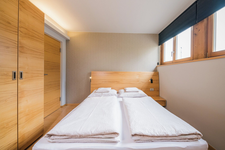 Bedroom 4, paloria apartments & sport, Bolzano