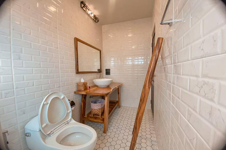 Bathroom 11