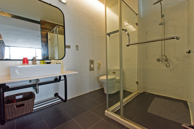 Bathroom 4, El Puerto Hotel, Pingtung