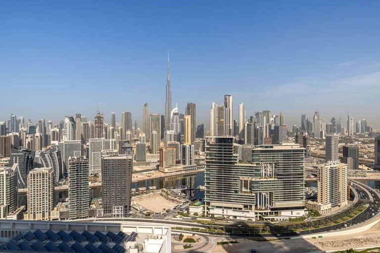 Room 1, Modern 1BR With Stunning Views in Business Bay, Dubai