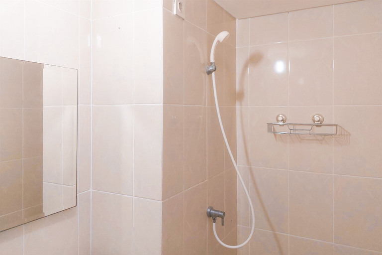 Bathroom 3, Comfy 1Br Apartment At M-Town Residence, Tangerang