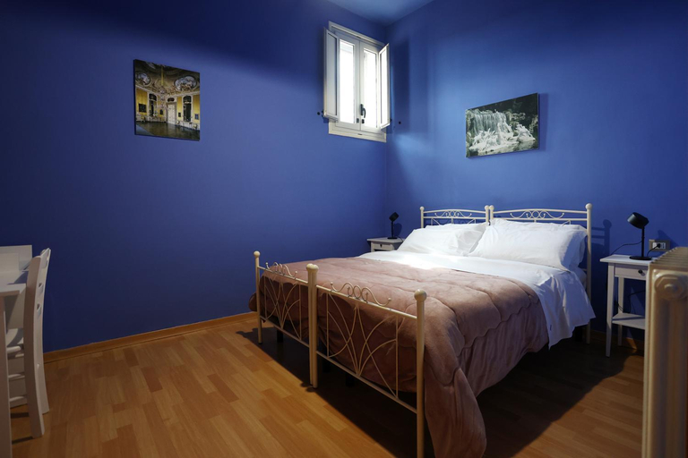 Others 2, Rooms & Apartment, A due Passi, Caserta
