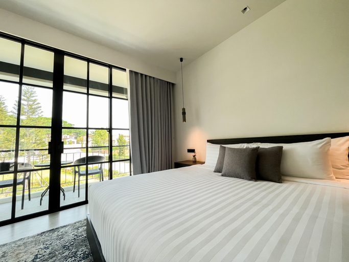 Estella Khao Yai - Tap to explore photos