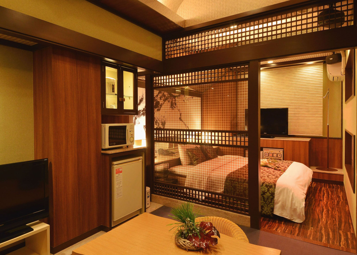 Others 5, HOTEL CHANT - Adults Only, Sakai
