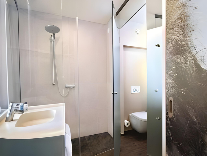 Bathroom 4, aja Warnemunde, Rostock