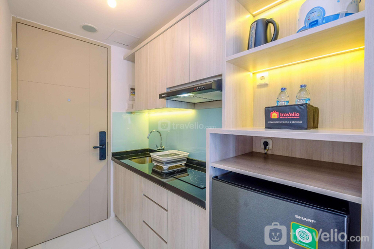 Others 5, Warm Studio Tokyo Riverside PIK 2 By Travelio, Tangerang