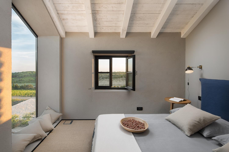 Others 5, Bas de Bas Villas, Skradin