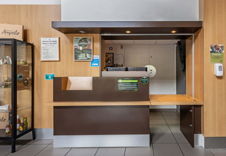 Public Area 2, B&B Hotel Quimper Sud Bénodet, Finistère