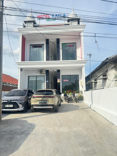 Exterior & Views