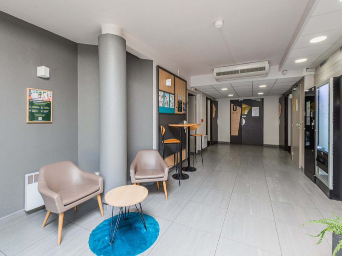 Public Area 2, B&B HOTEL Strasbourg Sud Ostwald, Bas-Rhin