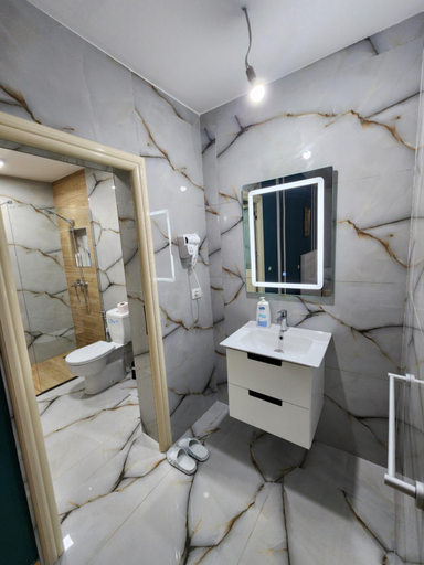 Bathroom 3, Hotel Restorant Genti Peshkatari, Vlorës
