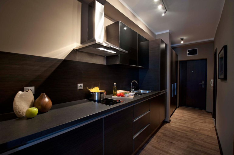 Others 4, Soho Apartments