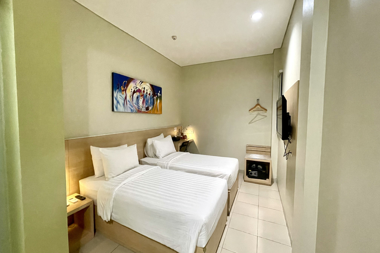 Bedroom 8