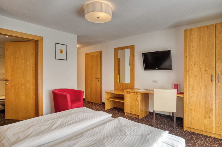 Bedroom 3, Hotel Erika, Landeck