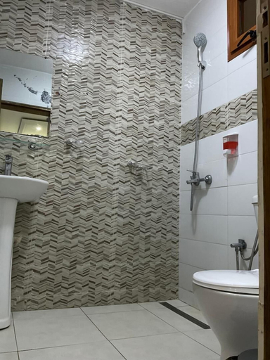 Bathroom 3, Bi hotel 1 Bi hotel 1, Dakar