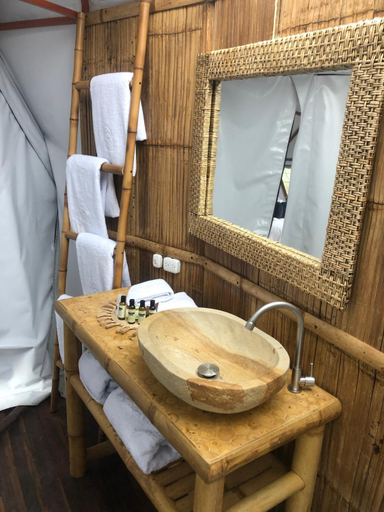 Bathroom, Urqu Glamping, Silvania