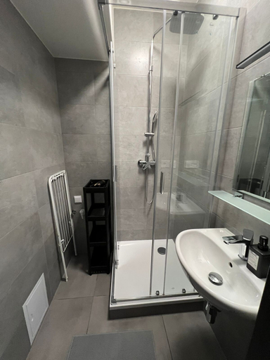Bathroom 3, Apartmá Maria, Brno