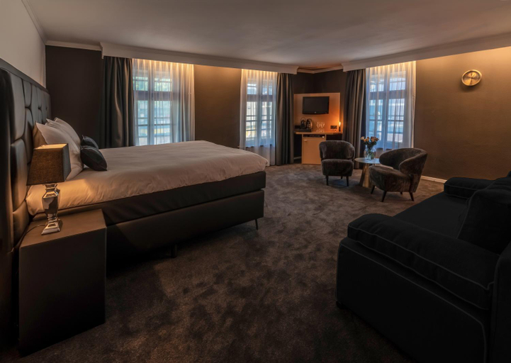Bedroom 2, Square Boutique Hotel & Brasserie, Venray