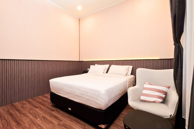 Bedroom 12