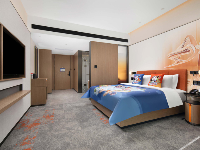 Bedroom 2, Hampton By Hilton Guangzhou Xintang Railway Station, Guangzhou