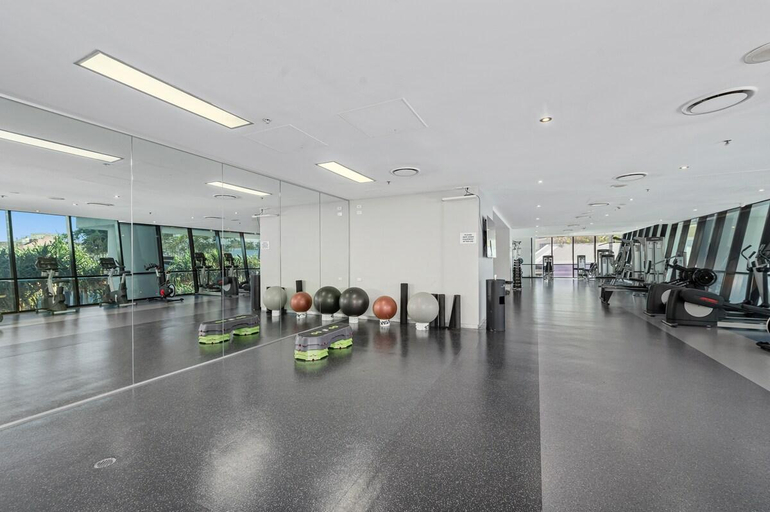 Others 5, Circle on Cavill SubPenthouse 4BRM Lv52 Ocean View, Gold Coast
