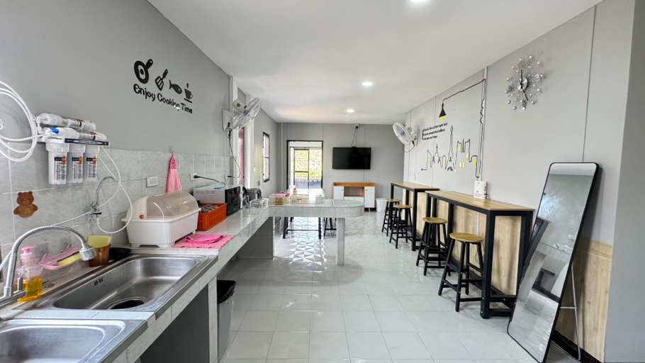 Restaurant 6