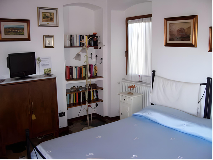 Bedroom 8